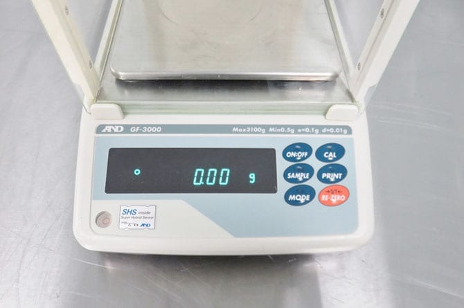 A&D Analytical Balance GF3000 - The Lab World Group