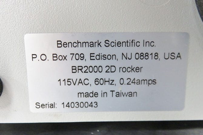 Benchmark BenchRocker 2D Lab Rocker - Variable Speed