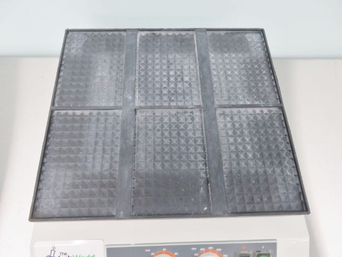 https://www.thelabworldgroup.com/wp-content/uploads/2021/05/heidolph-titramax-1000-microplate-shaker-top.jpg