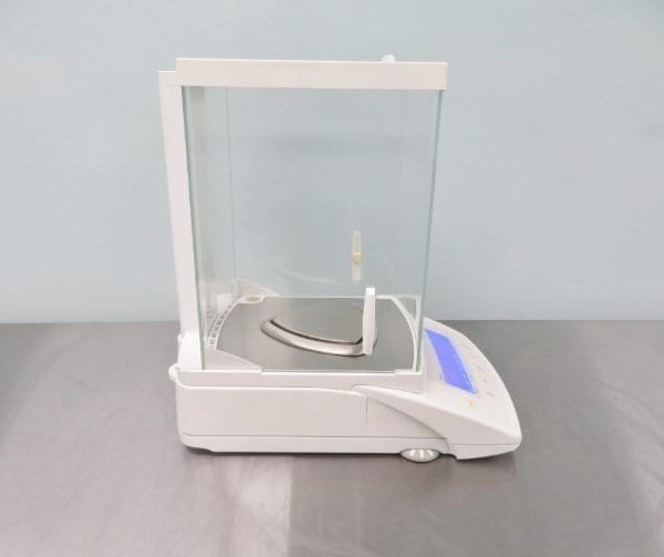 Sartorius CPA64 Analytical Balance