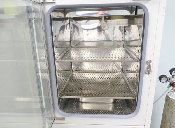 Thermo Forma 3110 Incubator - The Lab World Group