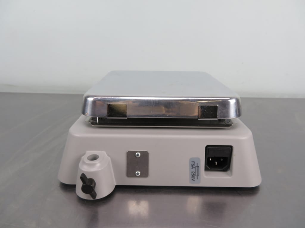 VWR 7X7 Aluminum Magnetic Stirrer 97042-630