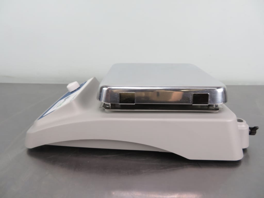 VWR 7X7 Aluminum Magnetic Stirrer 97042-630