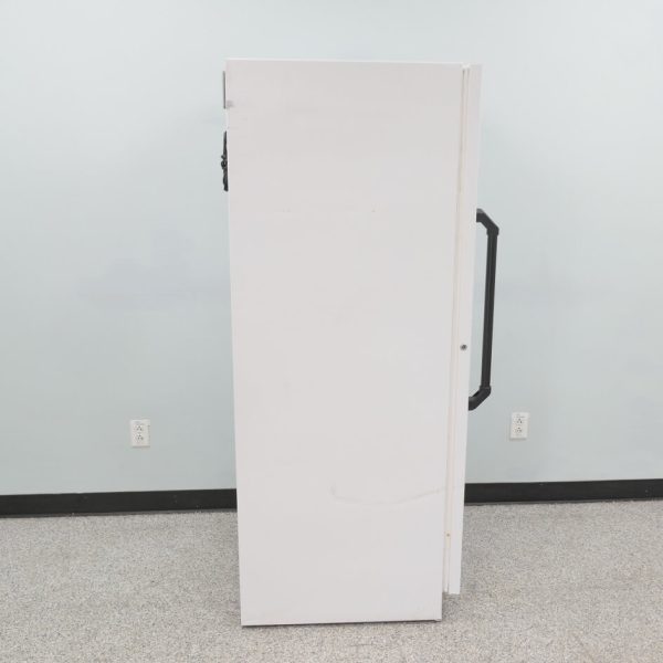 https://www.thelabworldgroup.com/wp-content/uploads/2021/07/vwr-flammable-material-storage-freezer-left-600x600.jpg