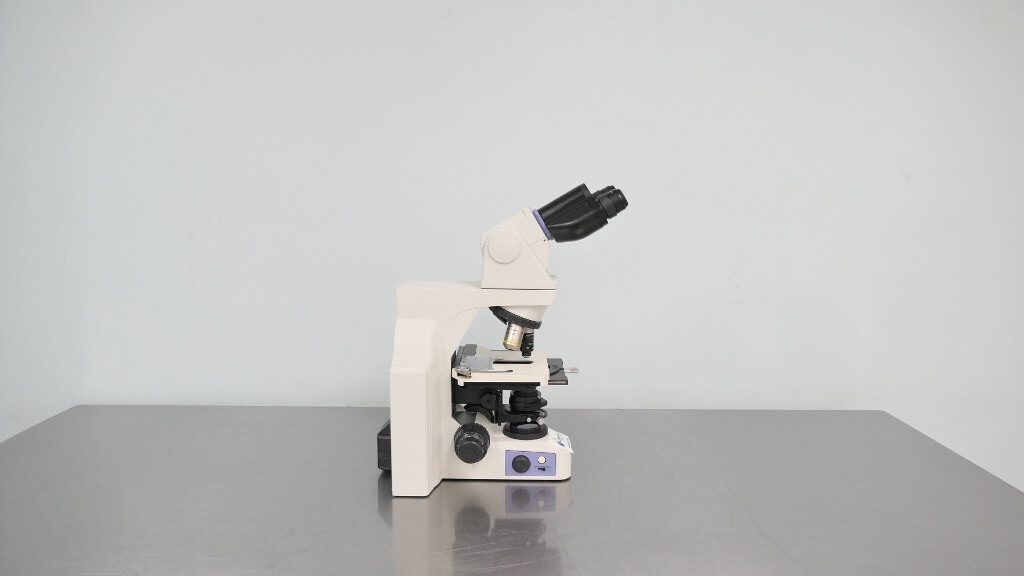 Nikon Eclipse E400 Biological Microscope