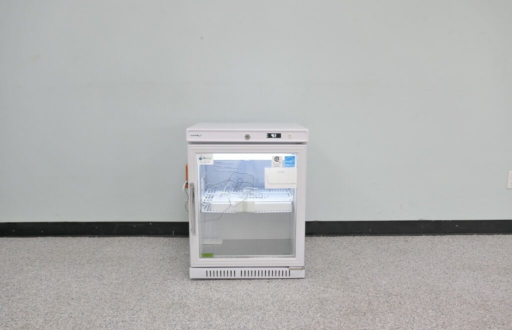 lab mini fridge