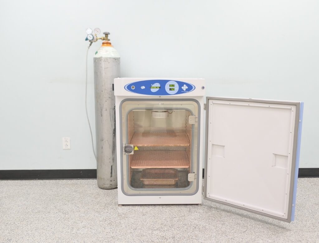 Air Jacketed CO2 Incubator - The Lab World Group