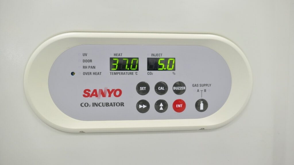 Sanyo C02 Incubator MCO-18AIC - The Lab World Group