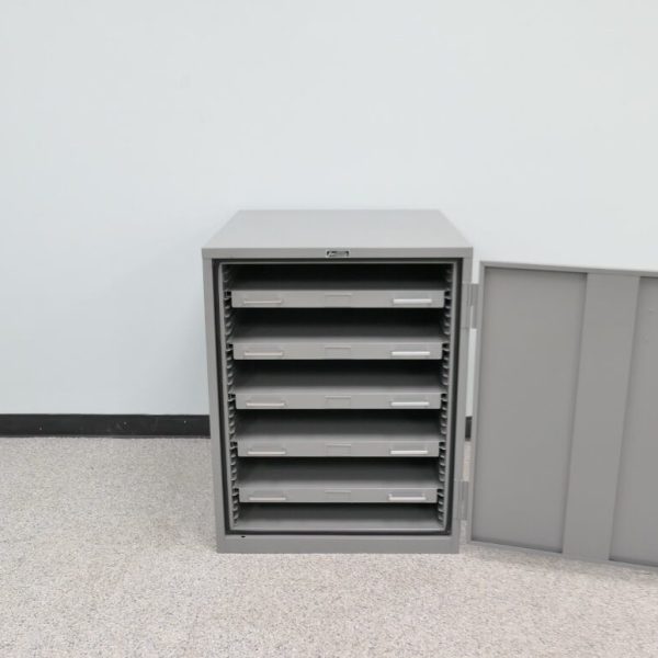 https://www.thelabworldgroup.com/wp-content/uploads/2022/05/specimen-storage-cabinet-drawers-600x600.jpg