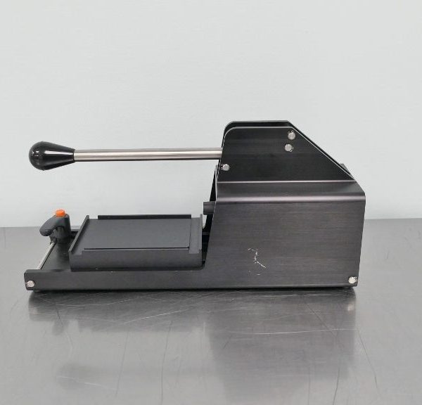 https://www.thelabworldgroup.com/wp-content/uploads/2022/06/microplate-sealer-back-600x576.jpg