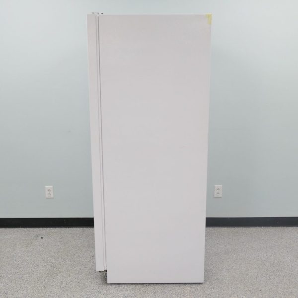 https://www.thelabworldgroup.com/wp-content/uploads/2022/06/small-lab-freezer-right-600x600.jpg