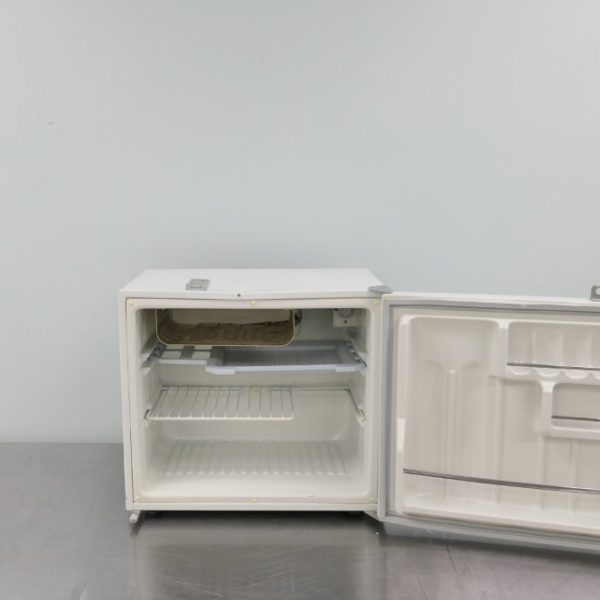 DC/AC Refrigerator (120AC/12DC/24DC, with Right Hand Door) Norcold DE0 –  ATA INTL, CORP