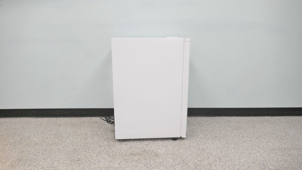 https://www.thelabworldgroup.com/wp-content/uploads/2022/08/fisher-scientific-freezer-97-926-1-left.jpg