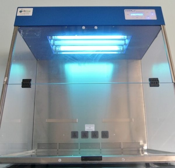 UV Light Box Workstation with Microprocessor Controller