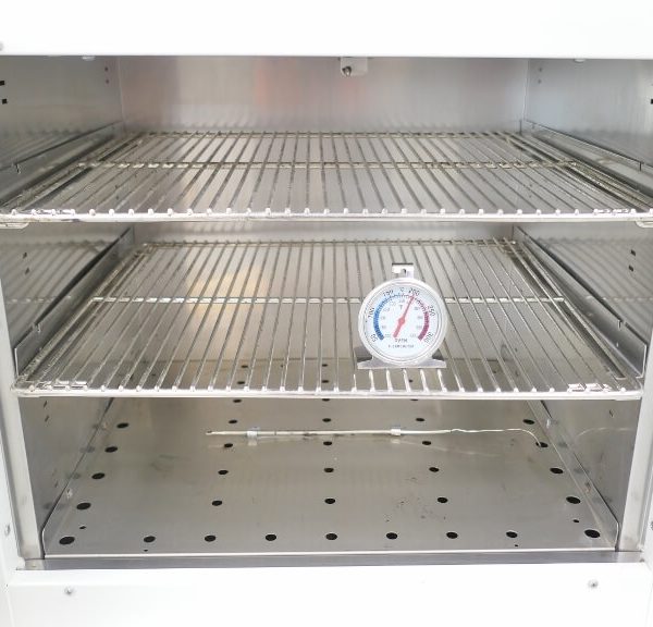 https://www.thelabworldgroup.com/wp-content/uploads/2023/06/thermo-precision-oven-interior-600x576.jpg